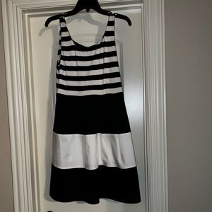 New Spense black and white dress size 14P
